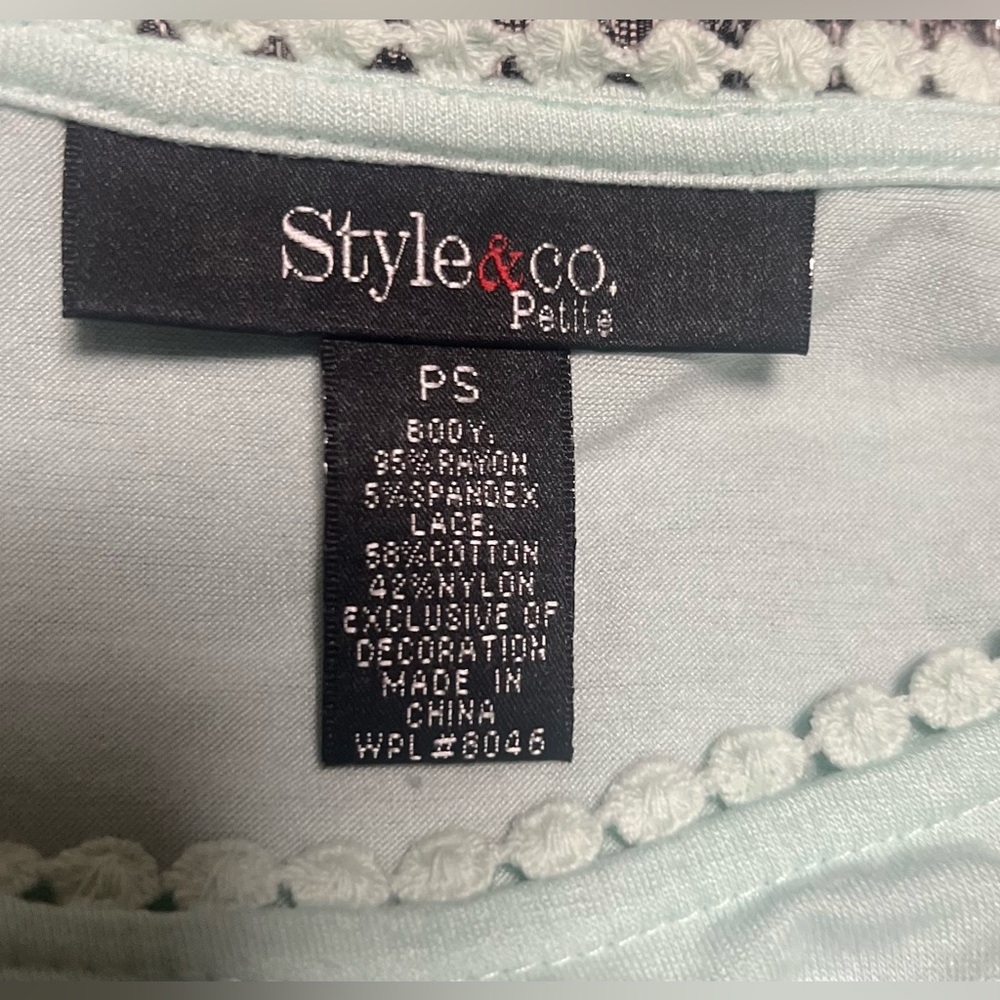 Mint Green Lace Top - Picture 2 of 7